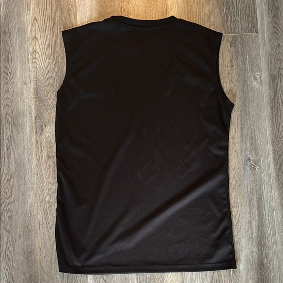 Black Sleeveless Top with Palm Tree Design - Picture 4 of 4